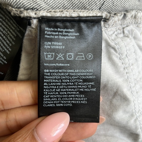 H&M Divided Gray Wide-Leg Jeans - Picture 8 of 8